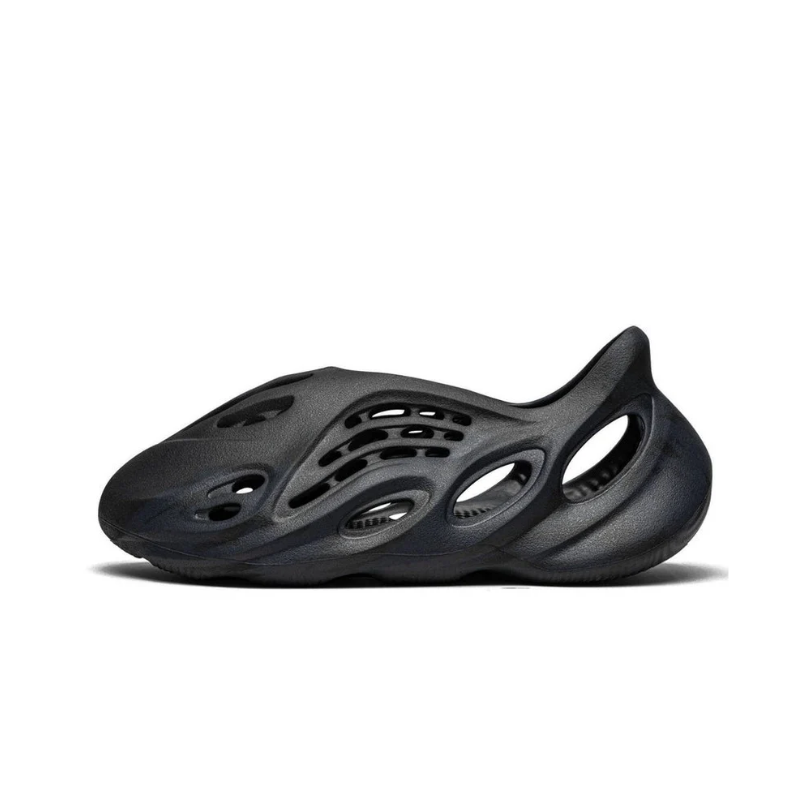 Adidas Yeezy Foam RNR “Carbon”